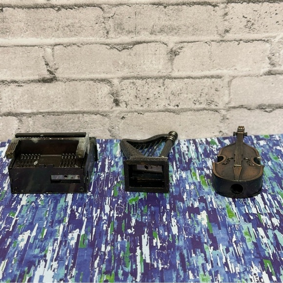 Vintage Die-Cast Pencil Sharpener MUSICAL INSTRUMENTS Set of 3 HARP BASS PIANO - Picture 9 of 11